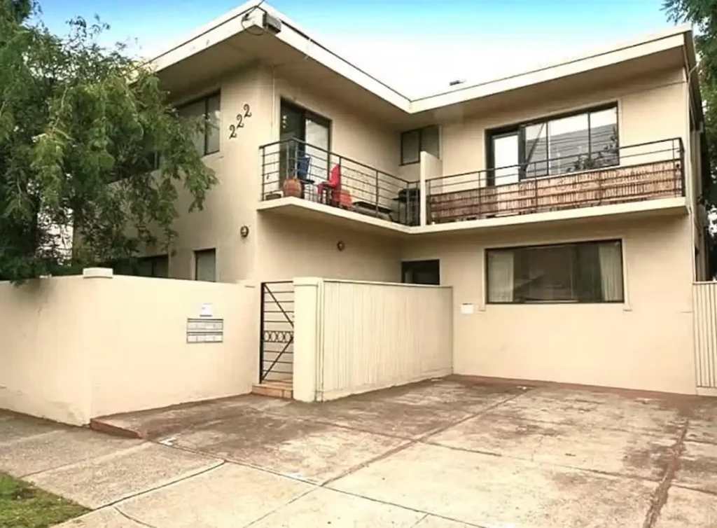 2/222 Barkly Street, St Kilda, VIC 3182