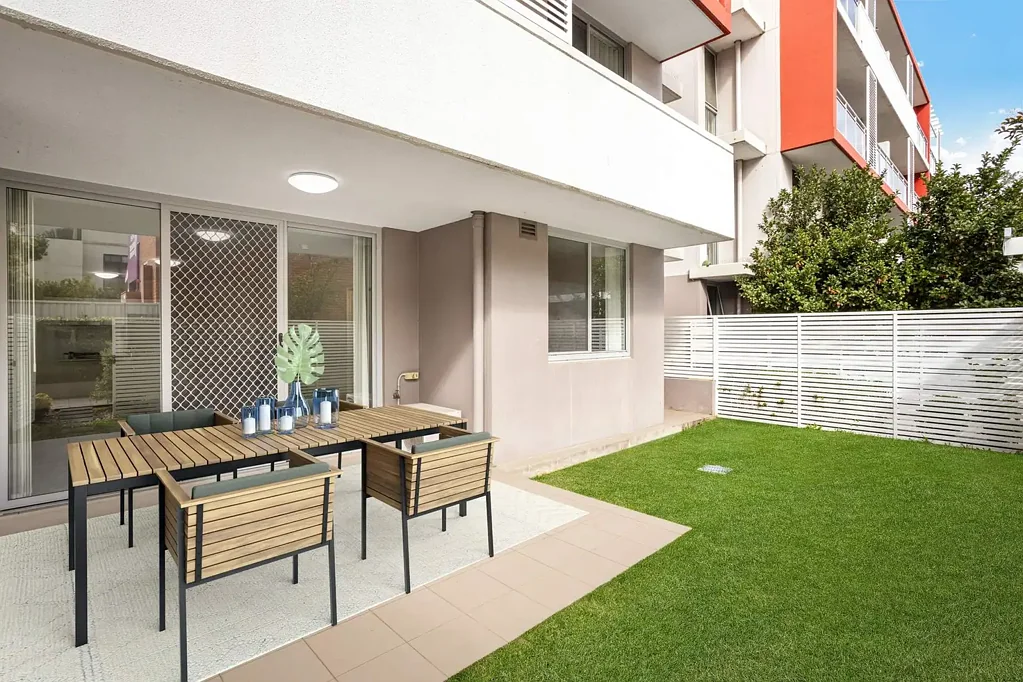 Westmead 2部屋 Rare oversized 137sqm ground floor apartment with entertainer's courtyard & 2 way access.