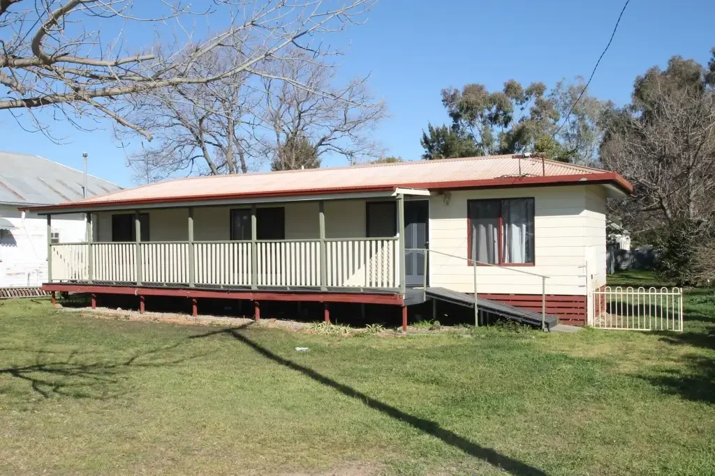 Neat and Tidy 2 bedroom house
