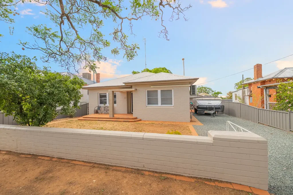 27 Mitchell Street, Parkes, NSW 2870