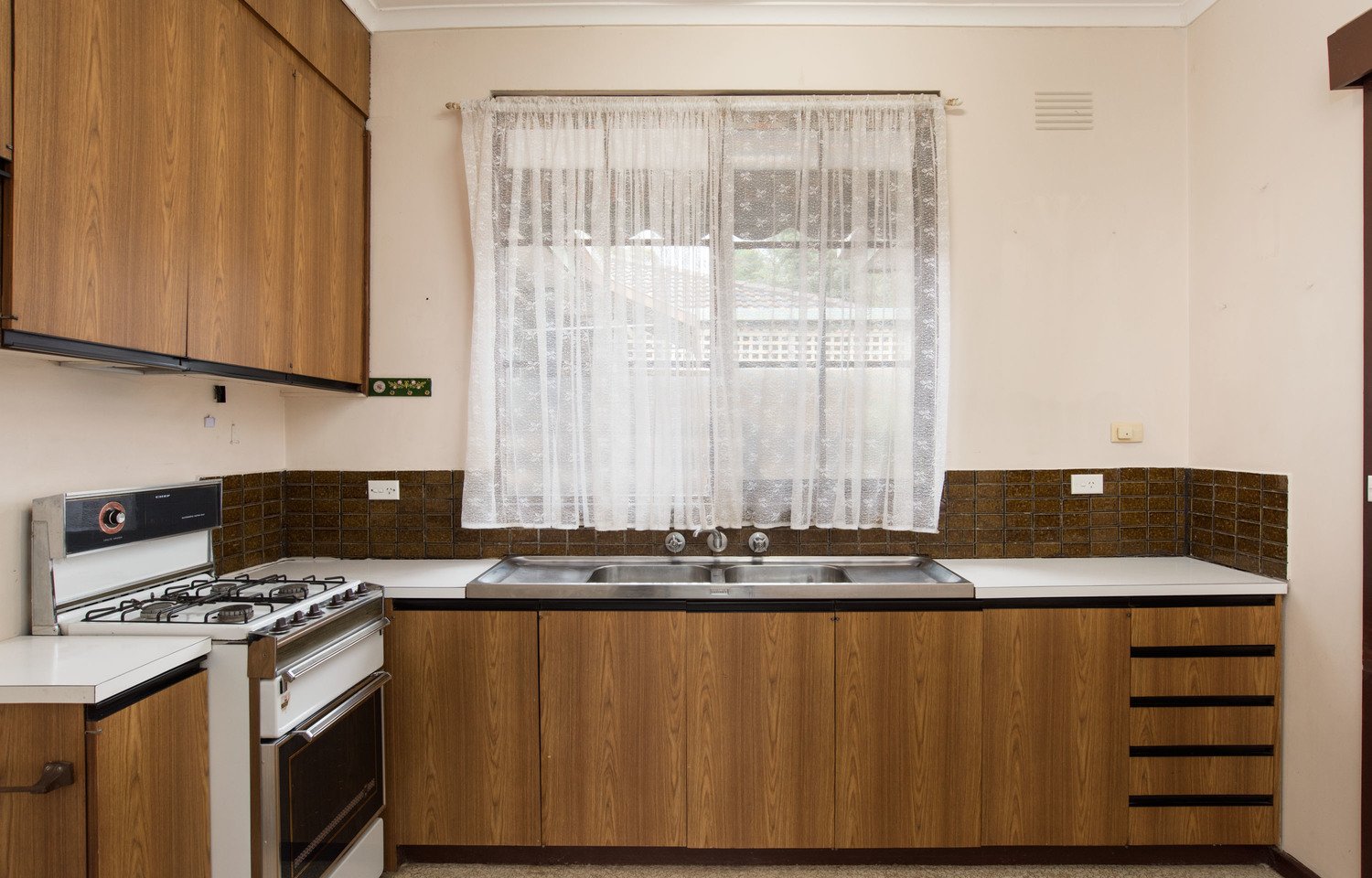 UNIT 17 102-108 CROYDON RD, CROYDON VIC 3136, 0 Schlafzimmer, 0 Badezimmer, Unit