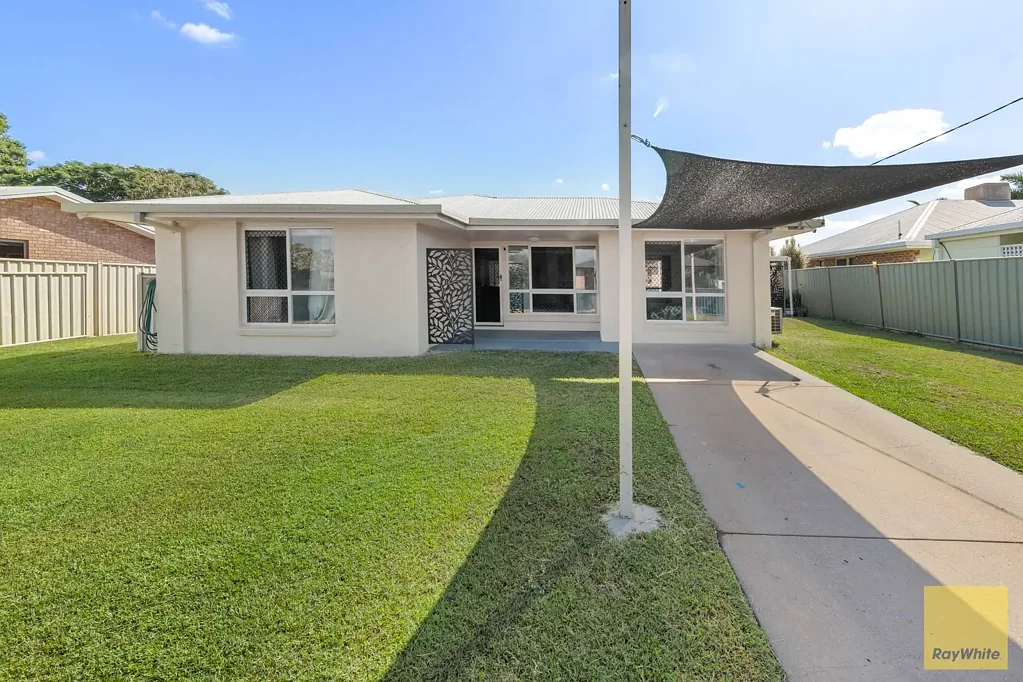 Emerald 4Moenga Spacious Family Living - Packed with Features & Ready to Enjoy!