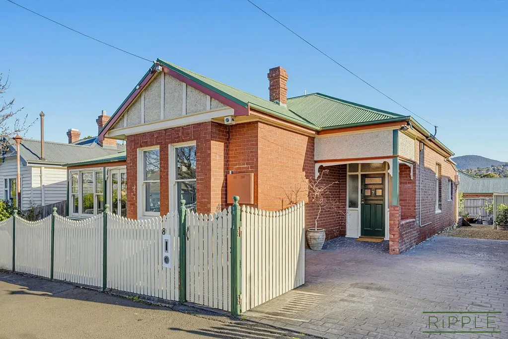 New Town 3chambre Timeless character, dodern luxury, exceptional space