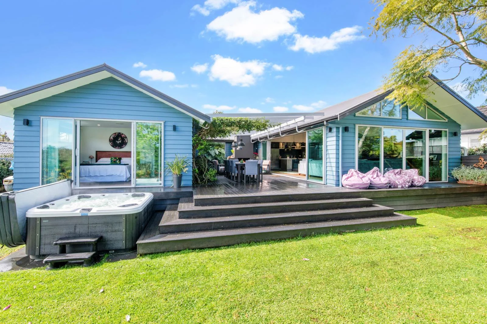 奥克兰西区 Waitakere成交记录 - 2024年10月04日