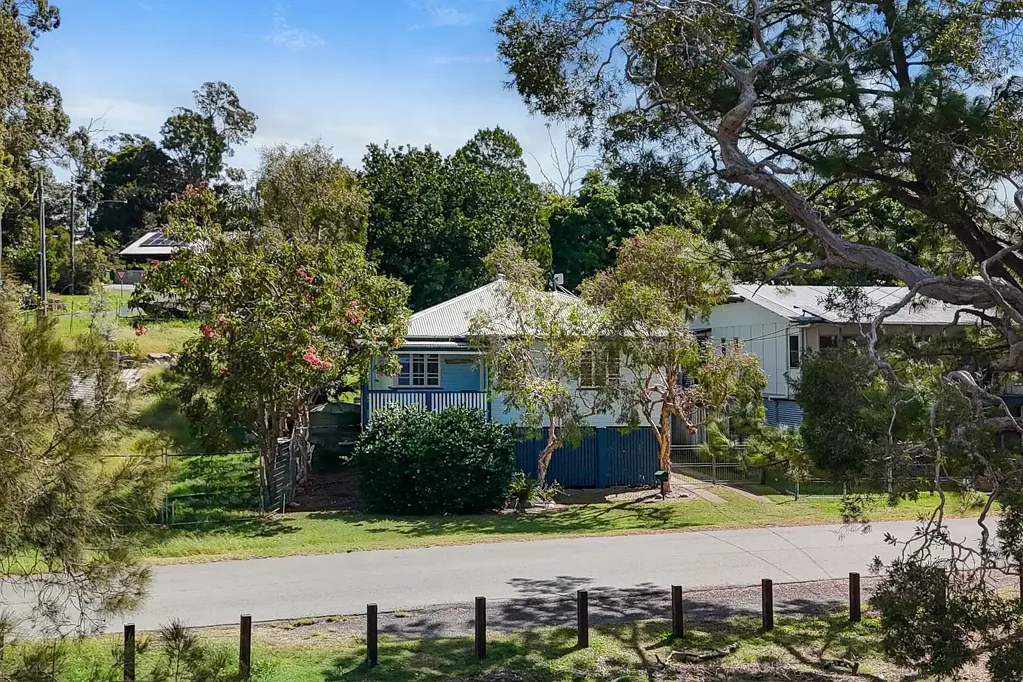 Lakefront House at Boreen Point
