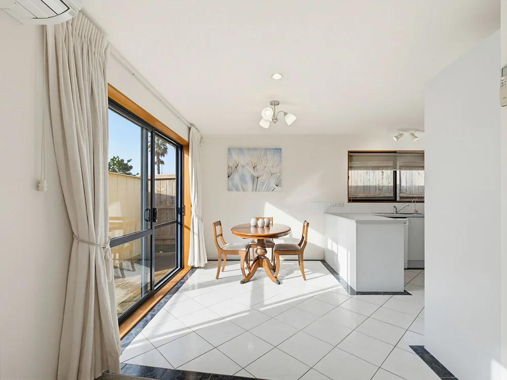 Stanmore Bay 3房  QUALITY+PRIVACY,THE PERFECT SUN-DRENCHED HOME!