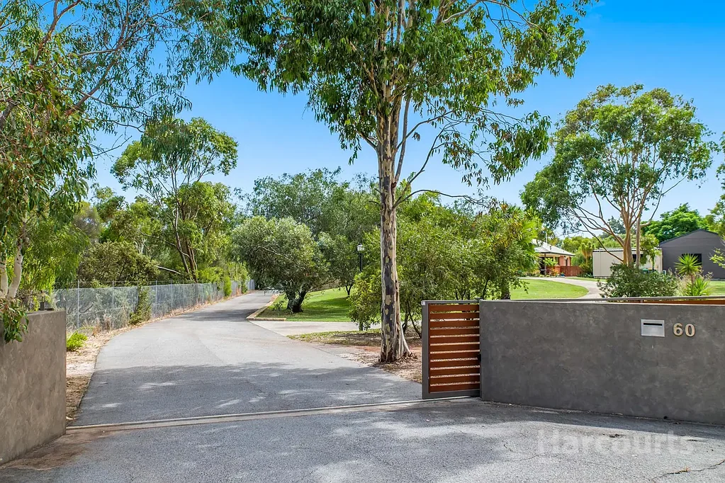60 Colonial Circle, Gnangara, WA 6077
