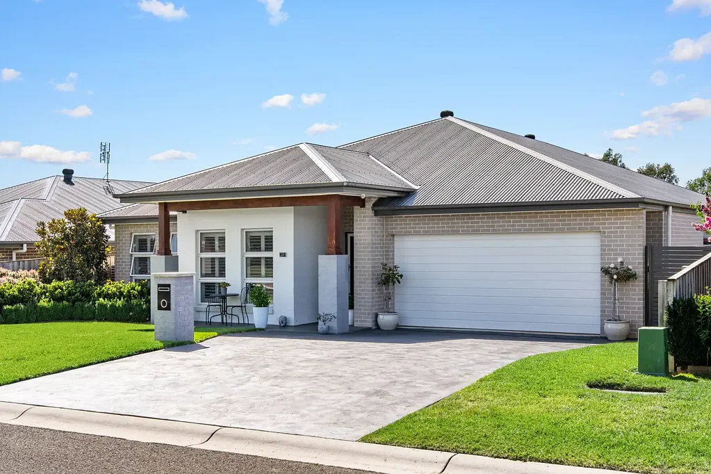 25 Darraby Drive, Moss Vale, NSW 2577