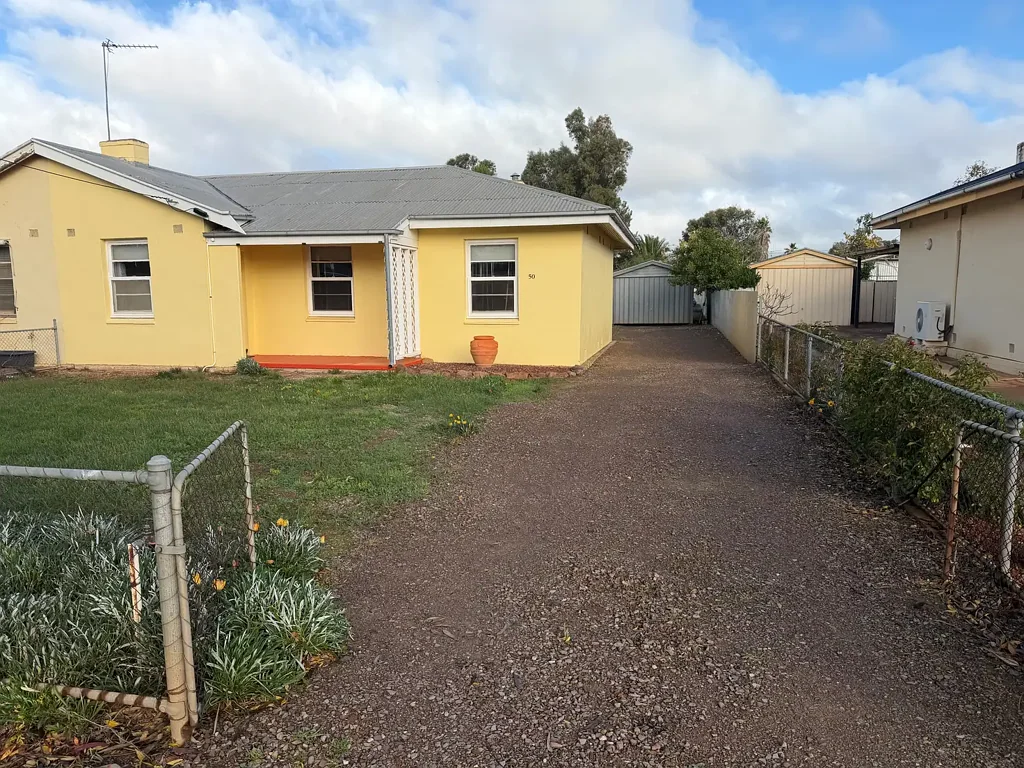 Peterborough 3कमरा Well-Presented Maisonette - Move-In Ready Opportunity