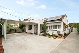 883 Sandgate Road, Clayfield