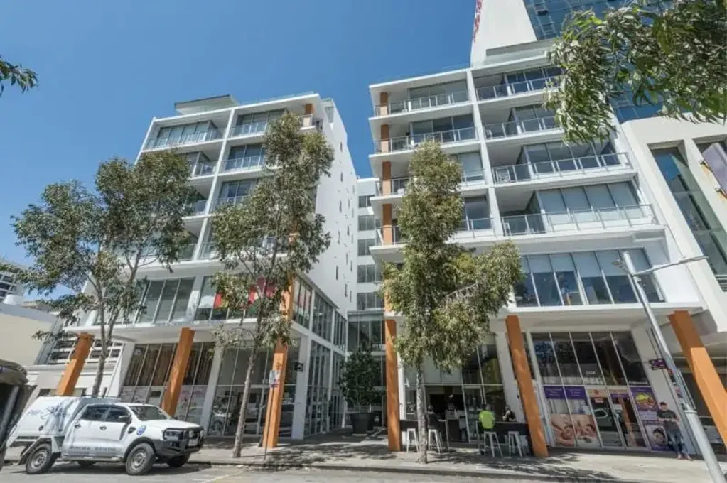 East Perth 8ਬੈੱਡਰੂਮ Multiple units formely approved for 22 apartments/Up to 8 storey high!