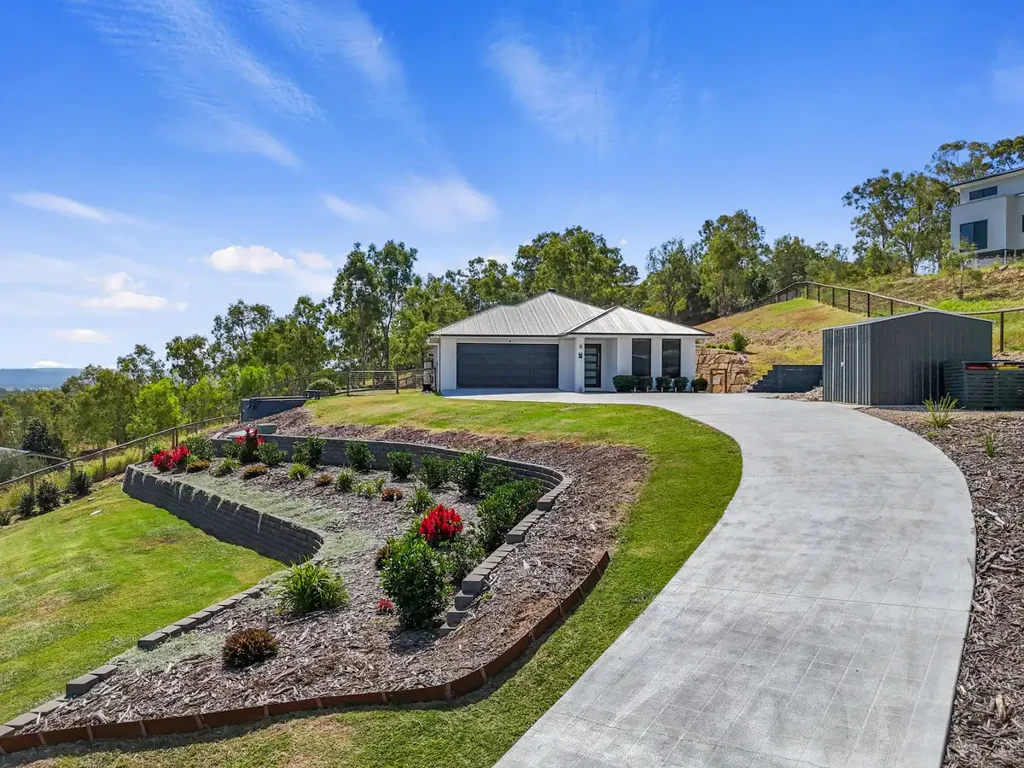 39 Mahogany Drive, Plainland, QLD 4341