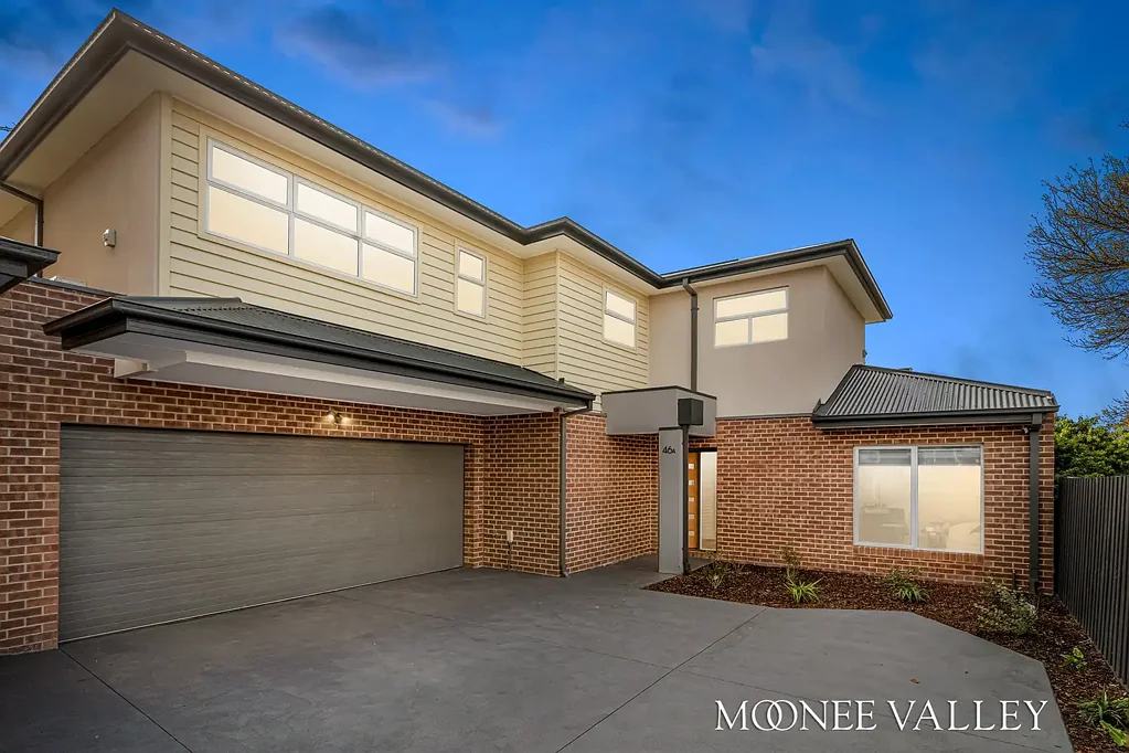 Avondale Heights 4 Bedroom BRAND NEW DELUXE LIVING WITH DOUBLE GARAGE!
