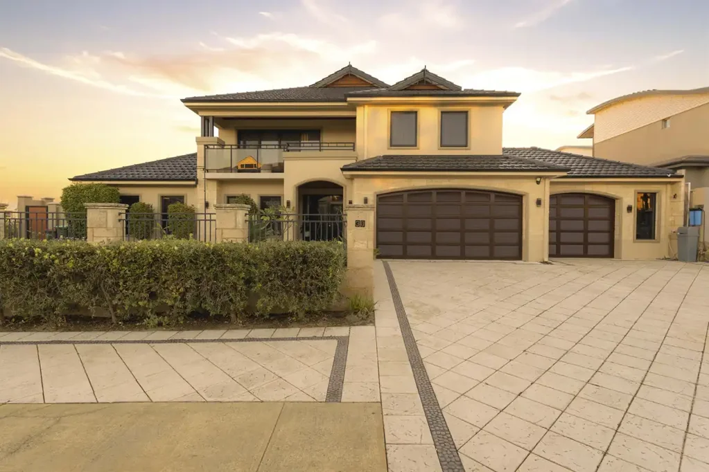 Iluka 5chambre Where Coastal Luxury Meets Exceptional Family Living