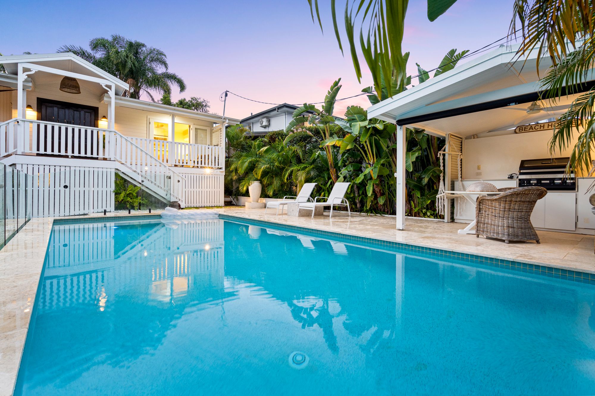 17 ARTHUR ST, BIGGERA WATERS QLD 4216, 0 ห้องนอน, 0 ห้องน้ำ, House