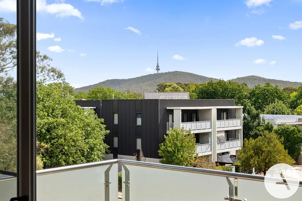 12/16 De Burgh Street, Lyneham, ACT 2602