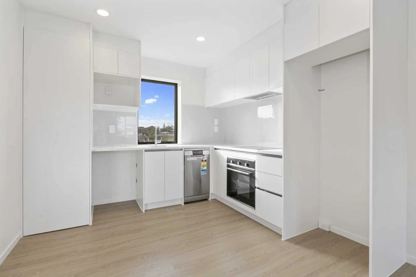 Last Unit to Rent