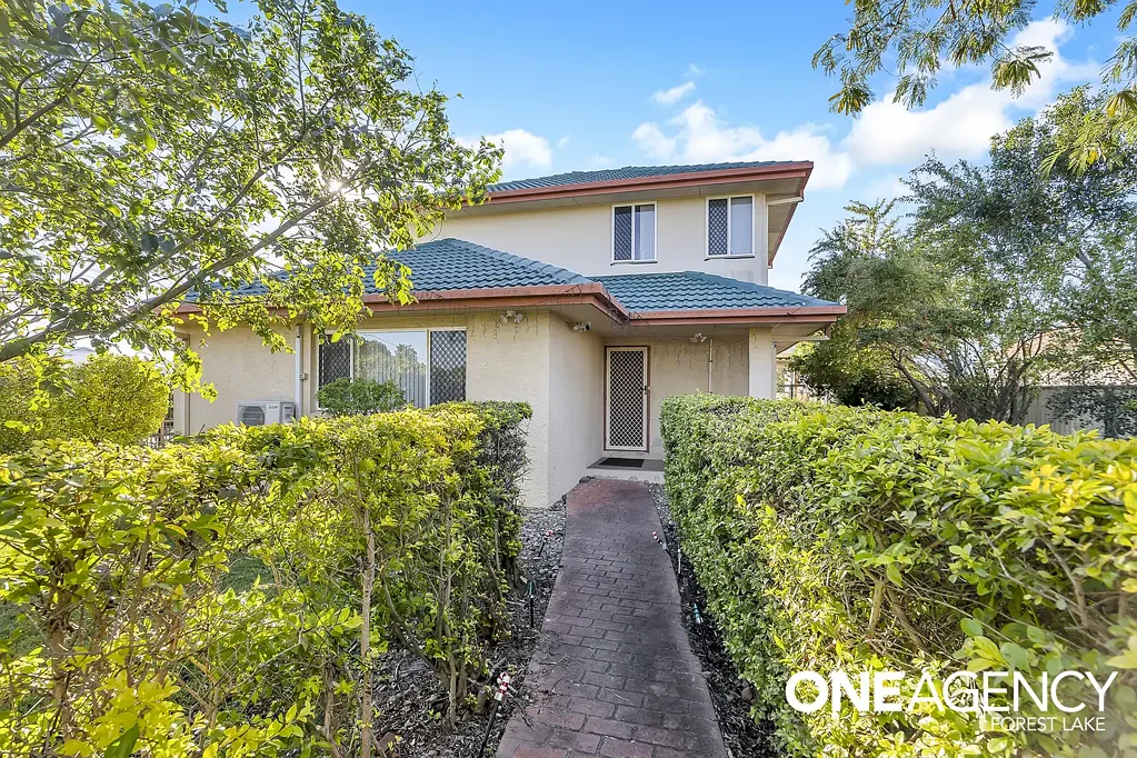 Inala 4 Slaapkamer Spacious Family Living with 4 Bedrooms, 3 Bathrooms & Huge Entertaining Area