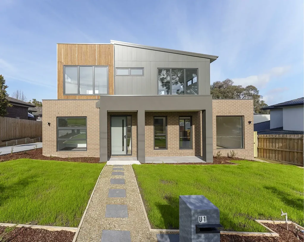 Mooroolbark 4 Bedroom Take Home Inner City..