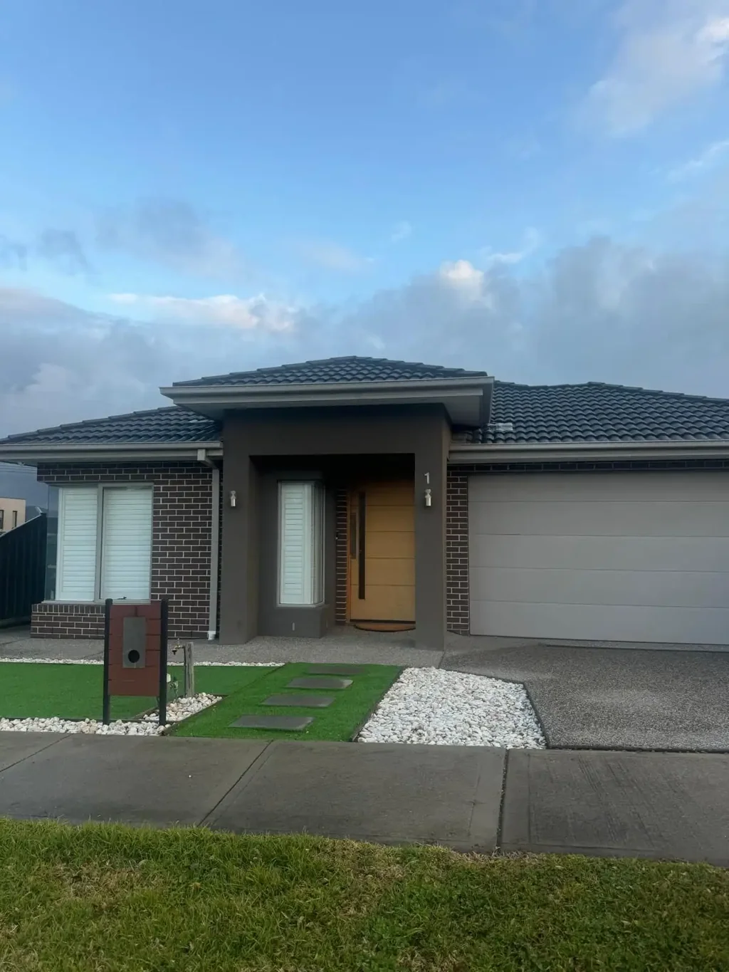 1 Dawnview Crescent, Roxburgh Park, VIC 3064