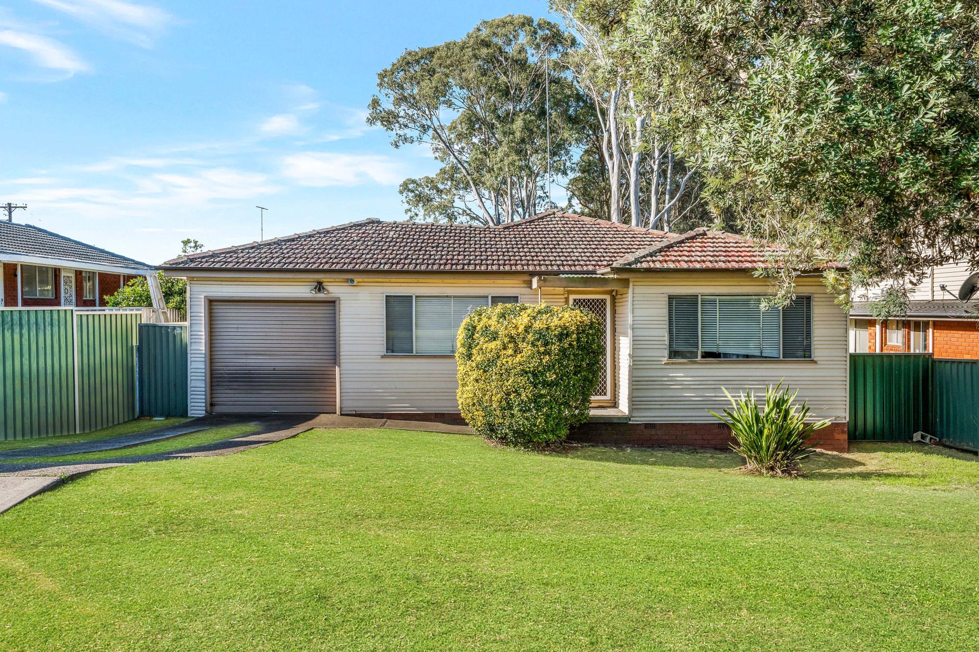 45 CANBERRA CR, CAMPBELLTOWN NSW 2560, 0 Schlafzimmer, 0 Badezimmer, House