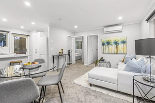 14A Packham Place, Beach Haven, North Shore City