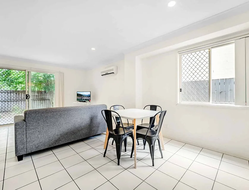 210 Government Road, Richlands, Brisbane Western Region, 3 कमरे, 2 बाथरूम, Townhouse