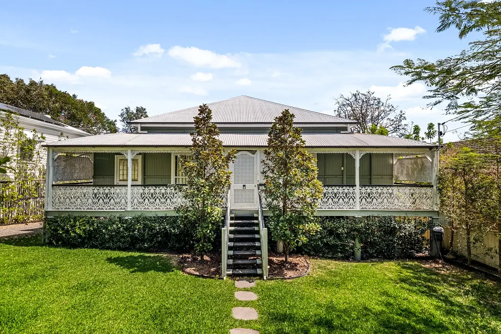 84 Philip Street, Hawthorne, QLD 4171