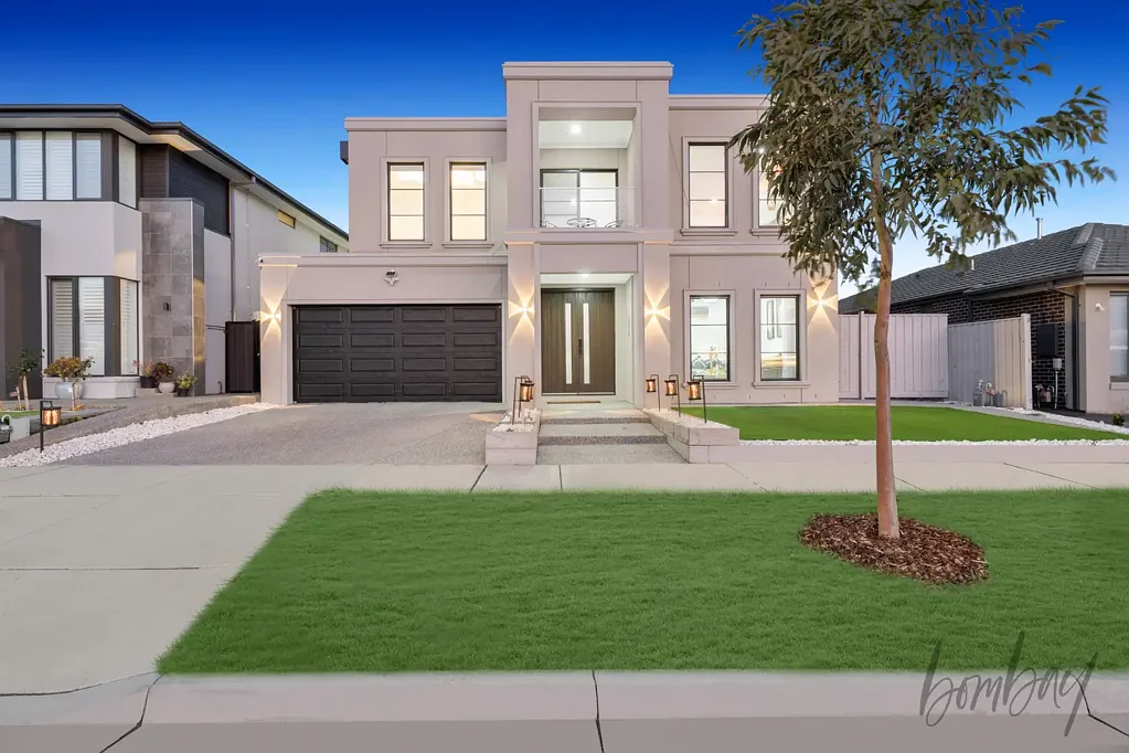 Wollert 5部屋 Exemplary Architecture Featuring Three Masters!