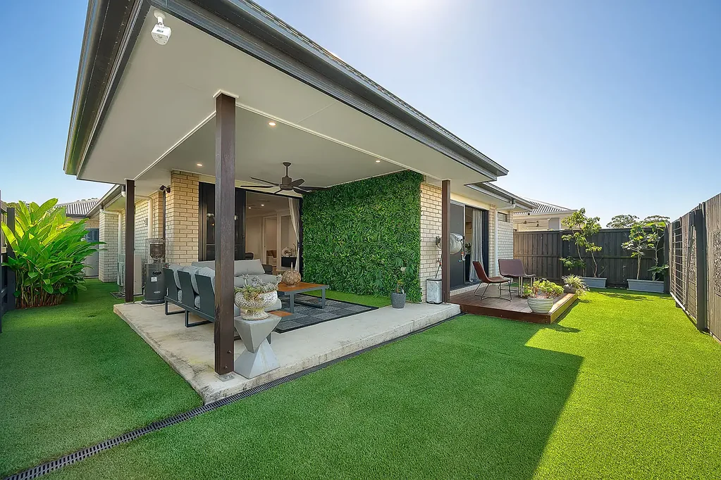 8 Canambie Street, Palmview, QLD 4553