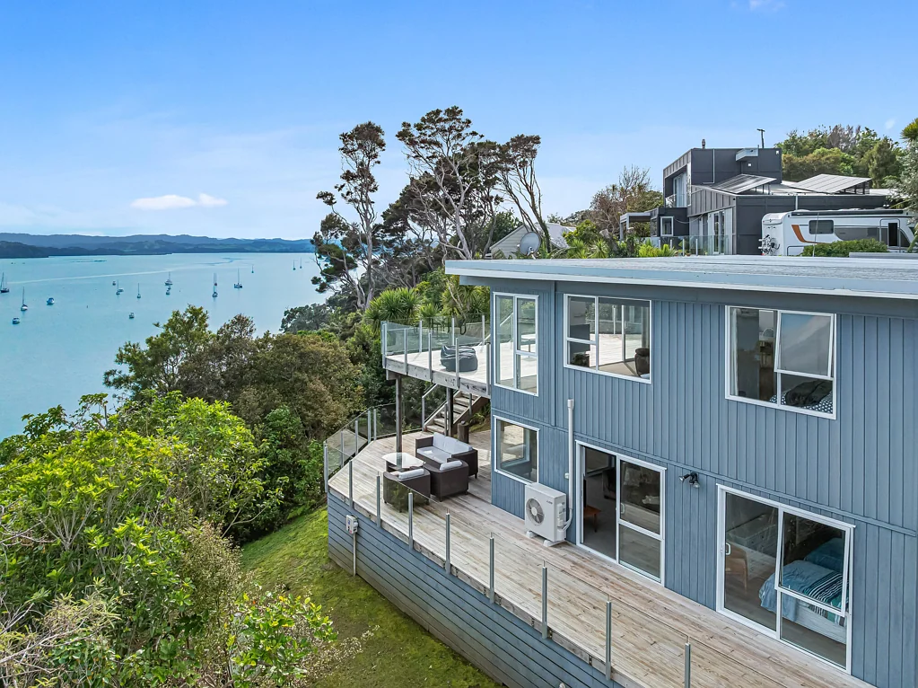 Mahurangi East 4房  Spacious Family Escape with Water Access