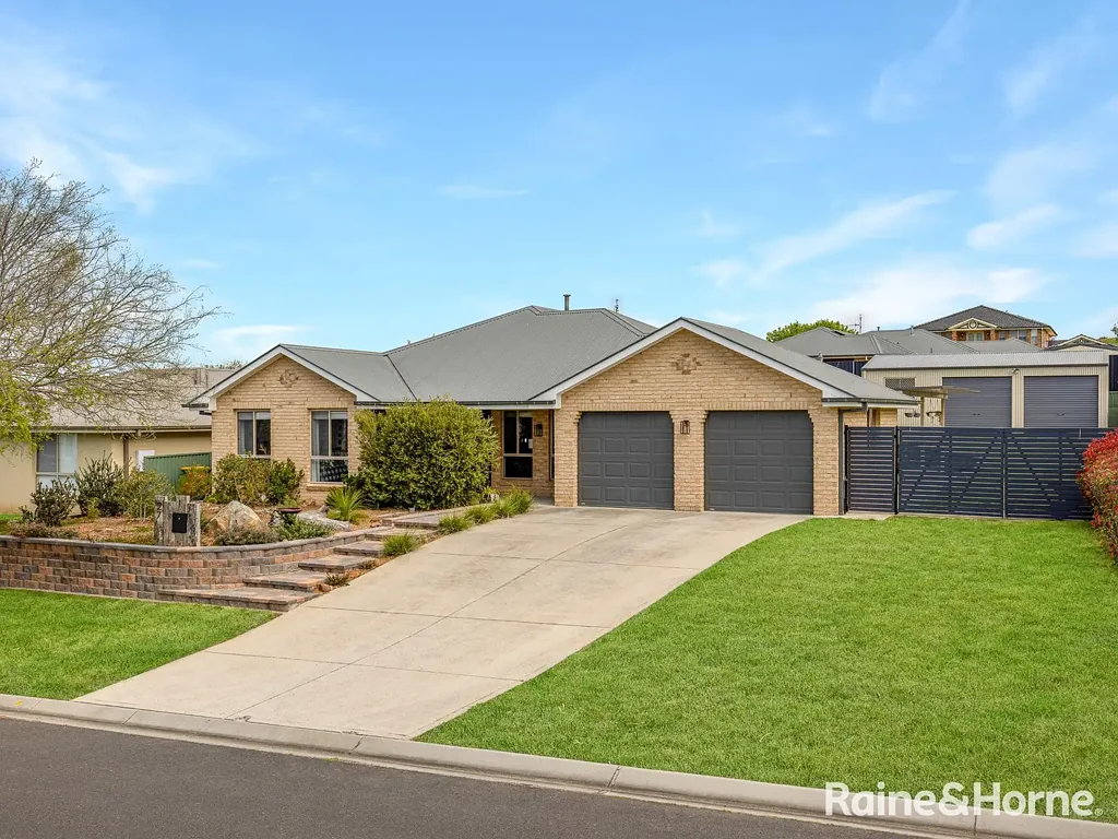 Kelso 4Moenga UPDATED FAMILY LIVING WITH SPACE TO SPARE