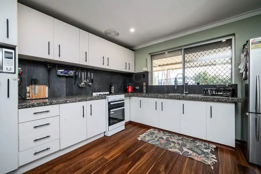 Swan View 3Phòng ngủ THE DREAM DUPLEX! MASSIVE 505SQM, PRIVATE FRONT YARD AND NO COMMON WALLS!