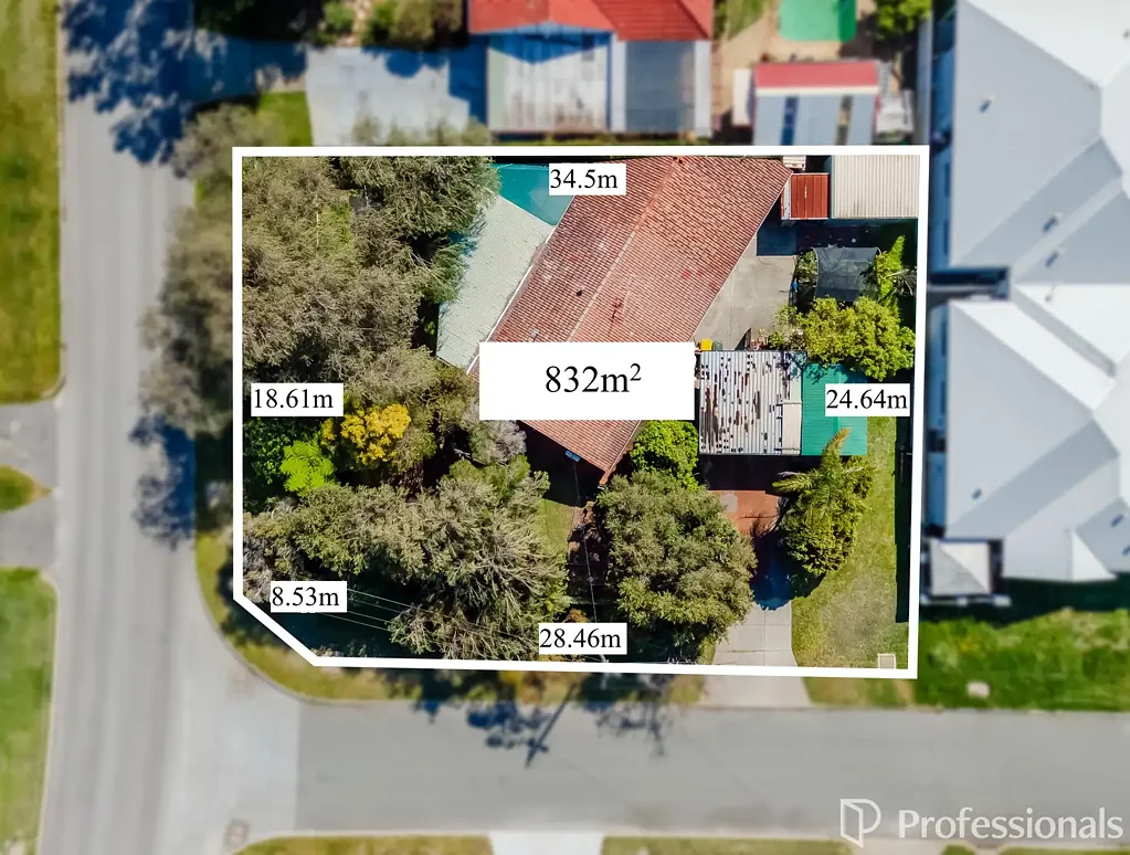 Willetton 4બેડરૂમ Investor's Goldmine - R40 Corner Block in Rossmoyne Catchment! Enquire NOW!