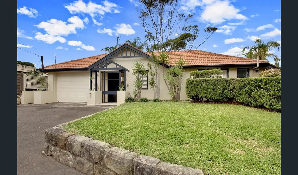 RIGHT IN THE HEART OF CAMMERAY