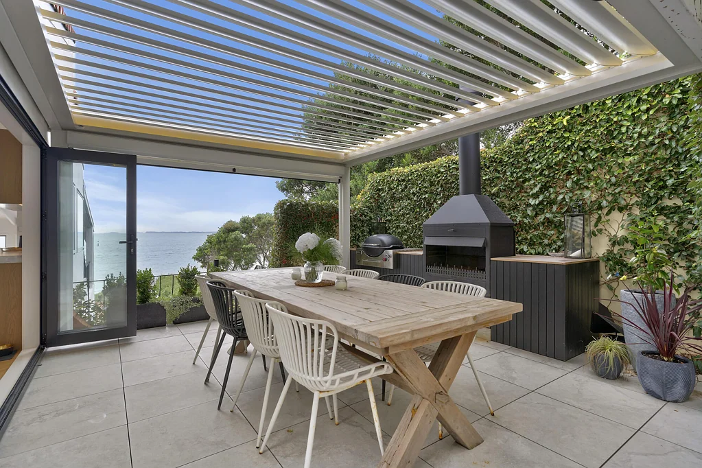 Takapuna 3ਬੈੱਡਰੂਮ A masterclass in coastal living and design