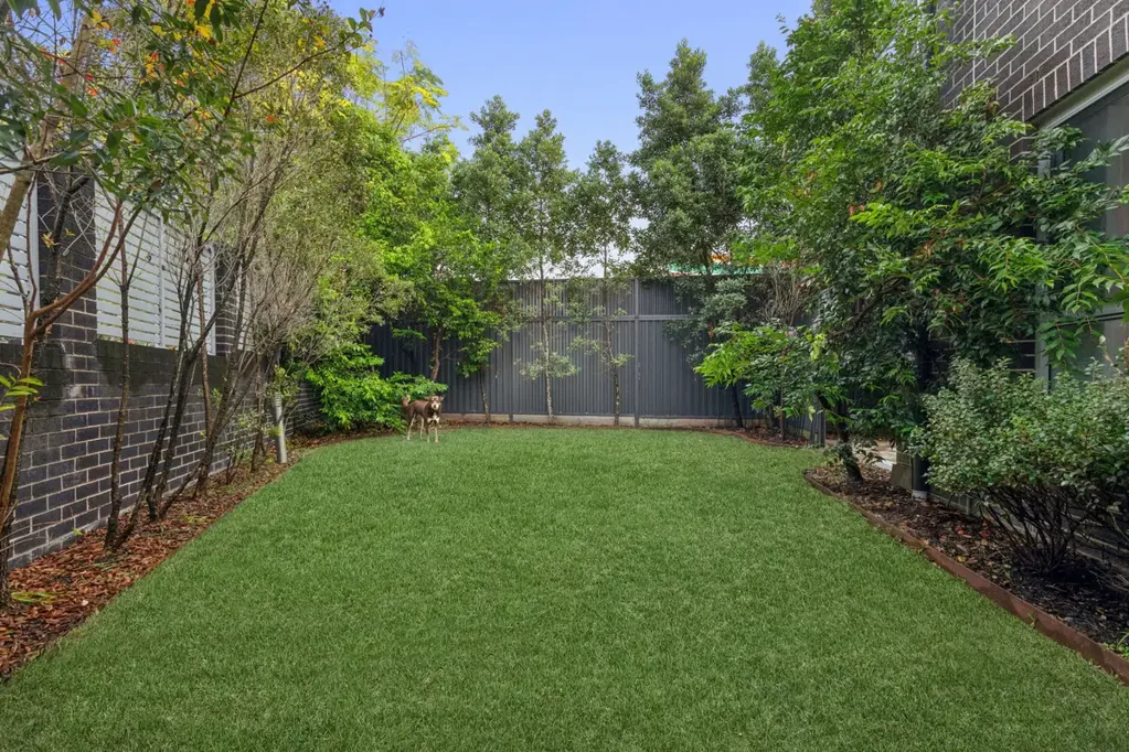 Croydon Park 1Habitaciones The Ultimate Pet-Friendly Haven: Apartment Living with a Massive, Exclusive-Use Garden