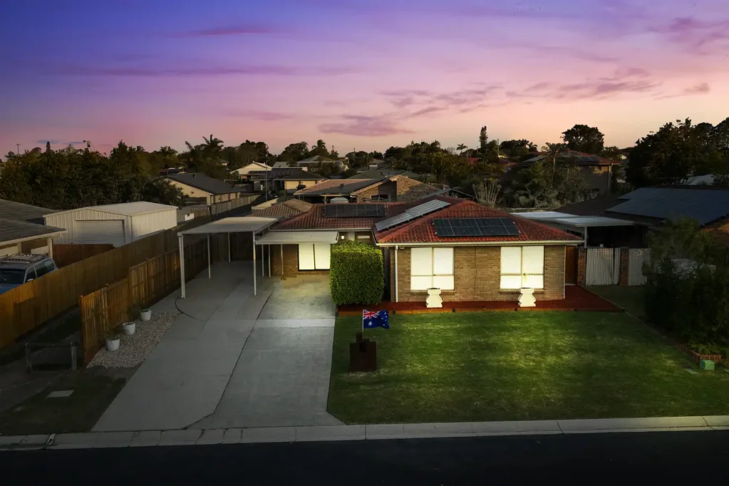 Bray Park 6कमरा Fully Renovated Family Oasis with Pool & Detached Granny Flat - 12 Ryan Court, Bray Park