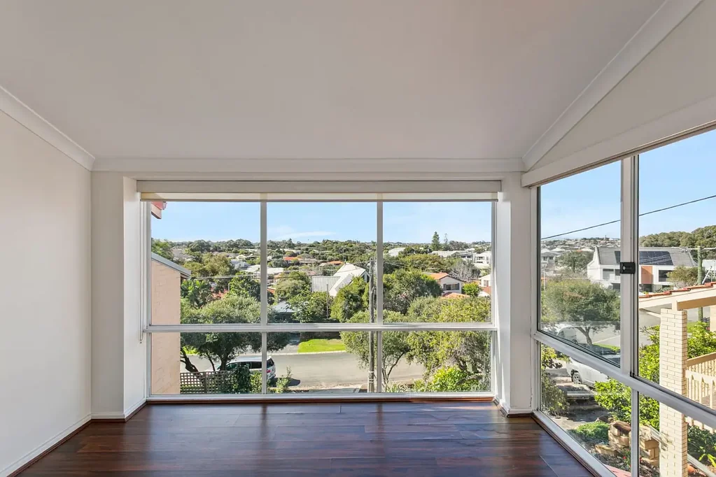 Charming 3 bedroom home in quiet cul-de-sac