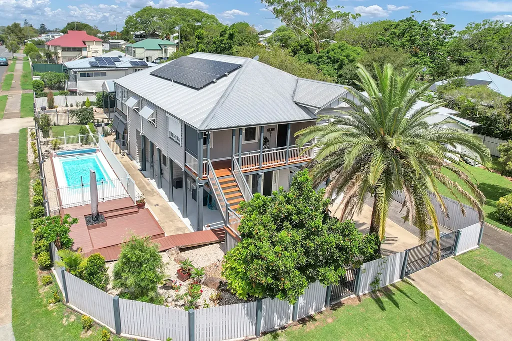 Newtown 5 Slaapkamer Luxury Queenslander Living