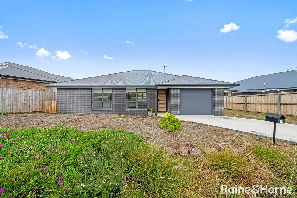 Rokeby 3房  Low Maintenance At Its Best