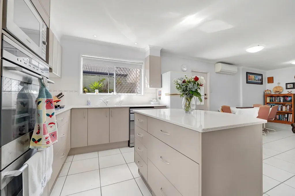 Springwood 4房 Springwood 中心的一抹迷人风采 A Little Slice of Charm in the Heart of Springwood