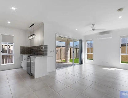9 Petermann Circuit, Yarrabilba, QLD 4207, 4房, 2浴, House