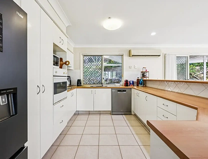 15 Humberside Close, Mudgeeraba, QLD 4213, 4 ਕਮਰੇ, 2 ਬਾਥਰੂਮ, House