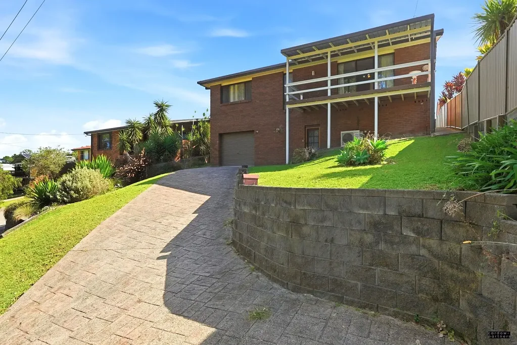 Urunga 3Kwarto Comfortable Family Living with Bush Reserve Views