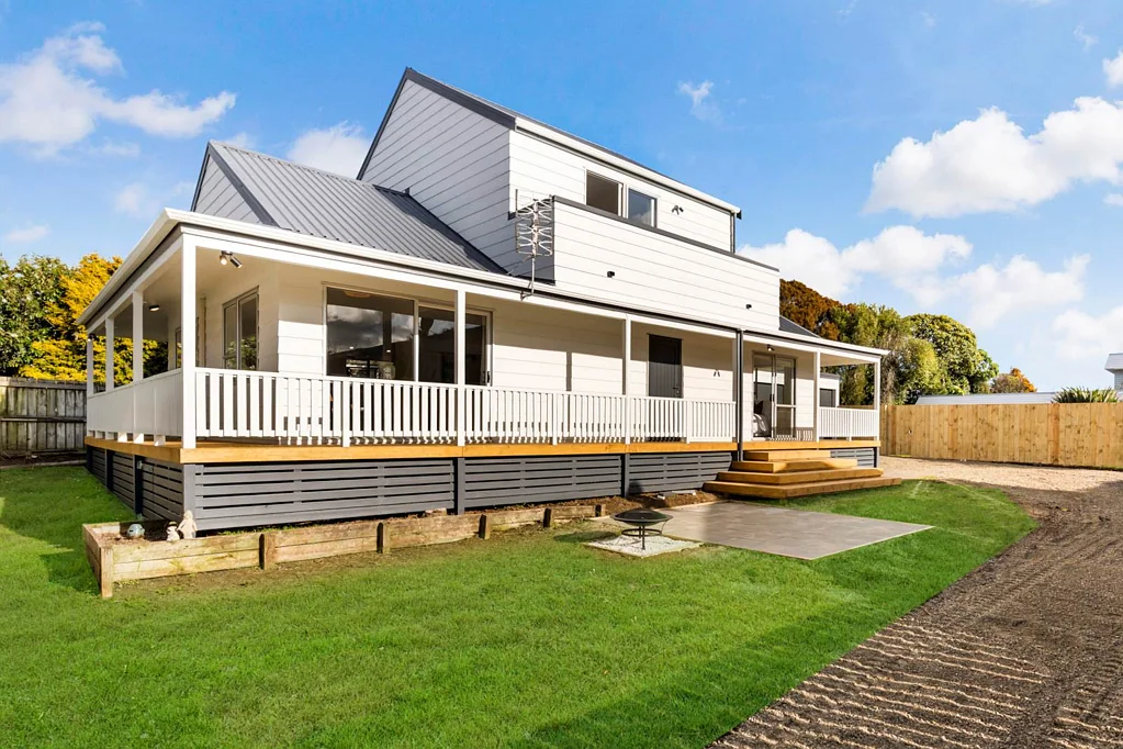 2/17 Leaming Place, Clarks Beach, Franklin, Auckland