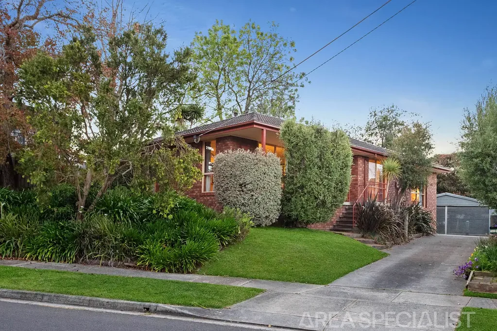 Langwarrin 3ਬੈੱਡਰੂਮ The Brief: Leafy, Bright, and Bursting with Potential!