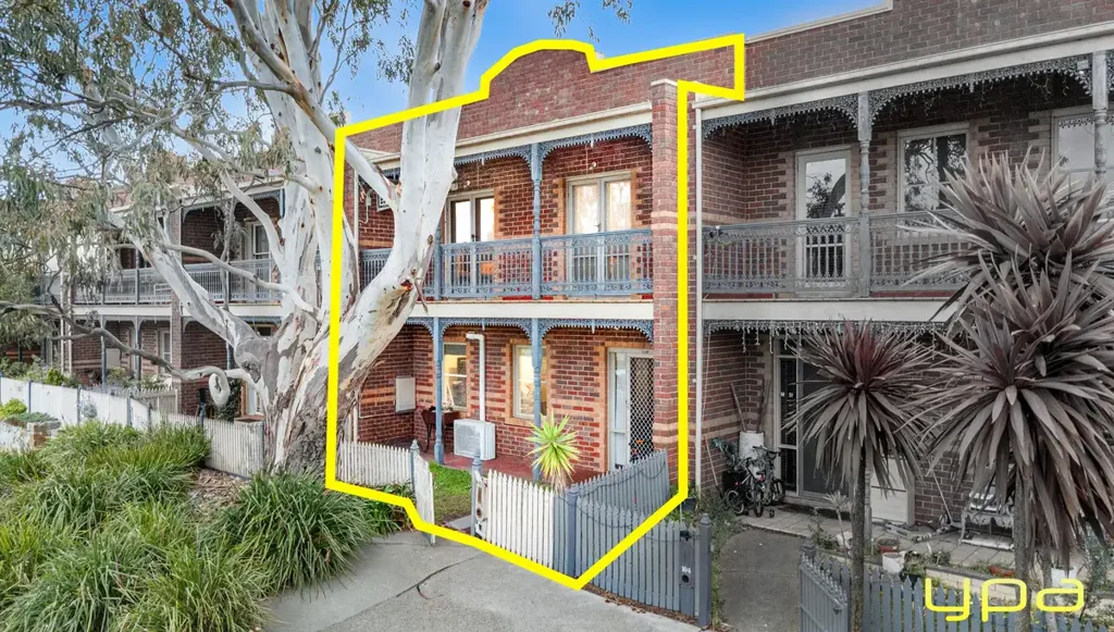 102 Paterson Drive, Lynbrook, VIC 3975