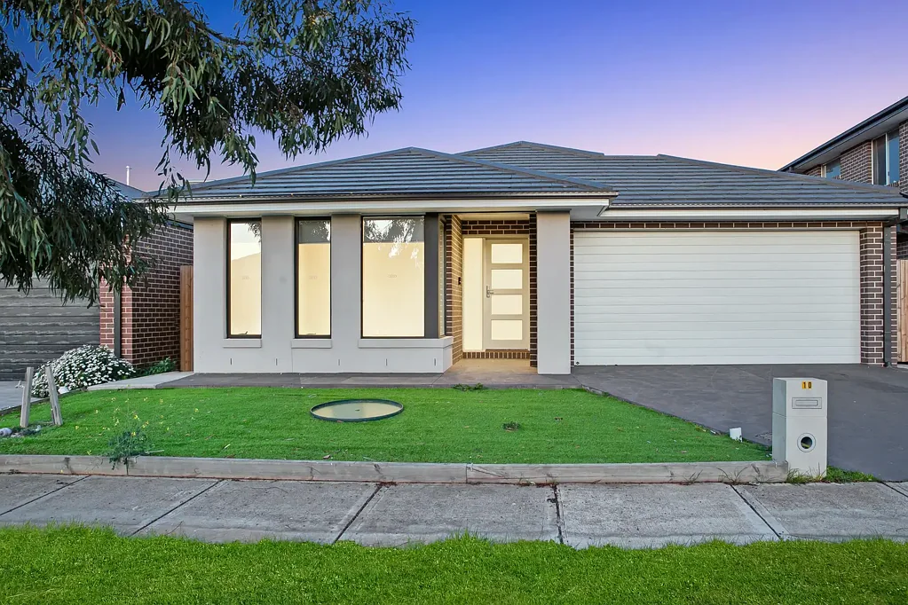 Family Home in the Heart of Werribee!
