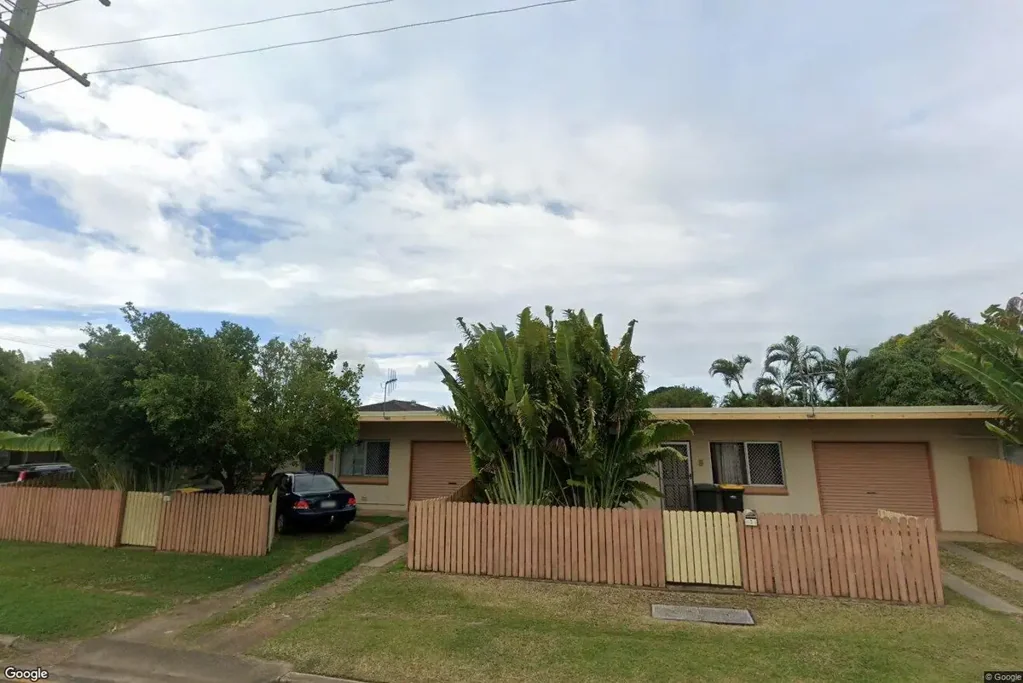 LOW-MAINTENANCE DUPLEX LIVING IN A CONVENIENT LOCATION – COMFORT & PRACTICALITY COMBINED
